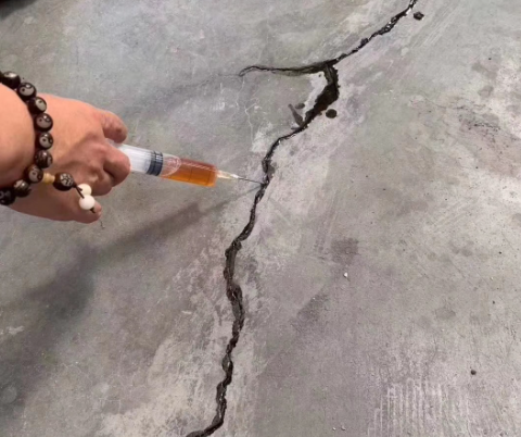 玉山混凝土裂缝修补技术详解​